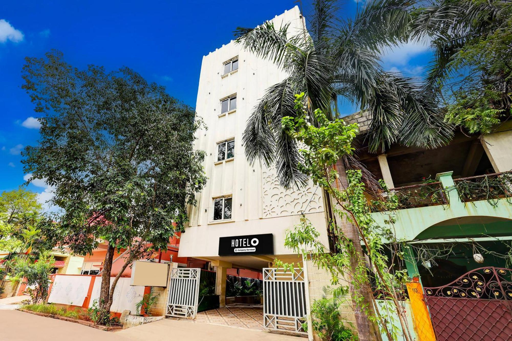Super Hotel O Mahanadu Formerly Akshaya Bheemas Vijayawada Exterior photo